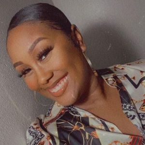 Meet your Posher, Monique